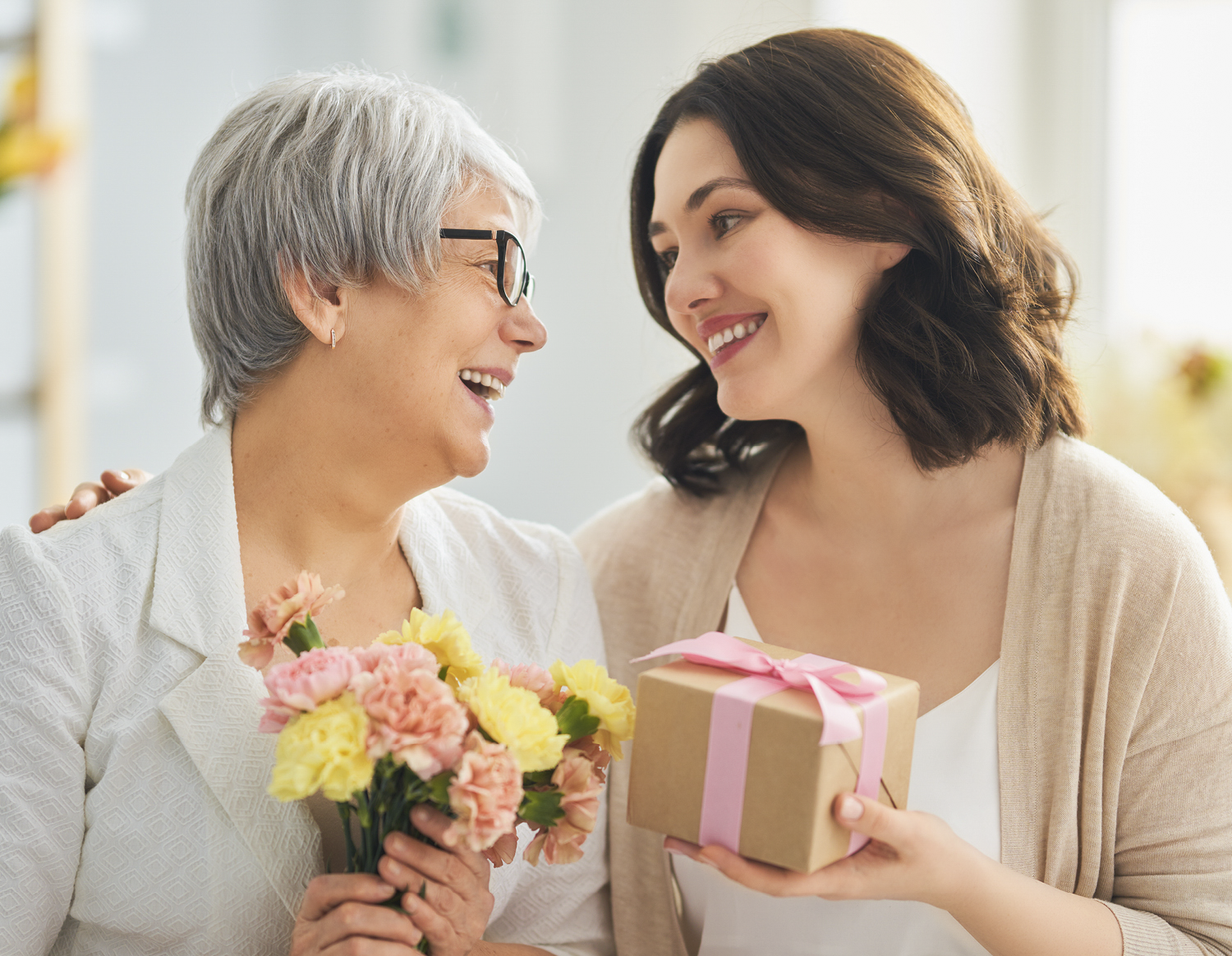 6 Gifts for Mom that Don’t Break the Budget