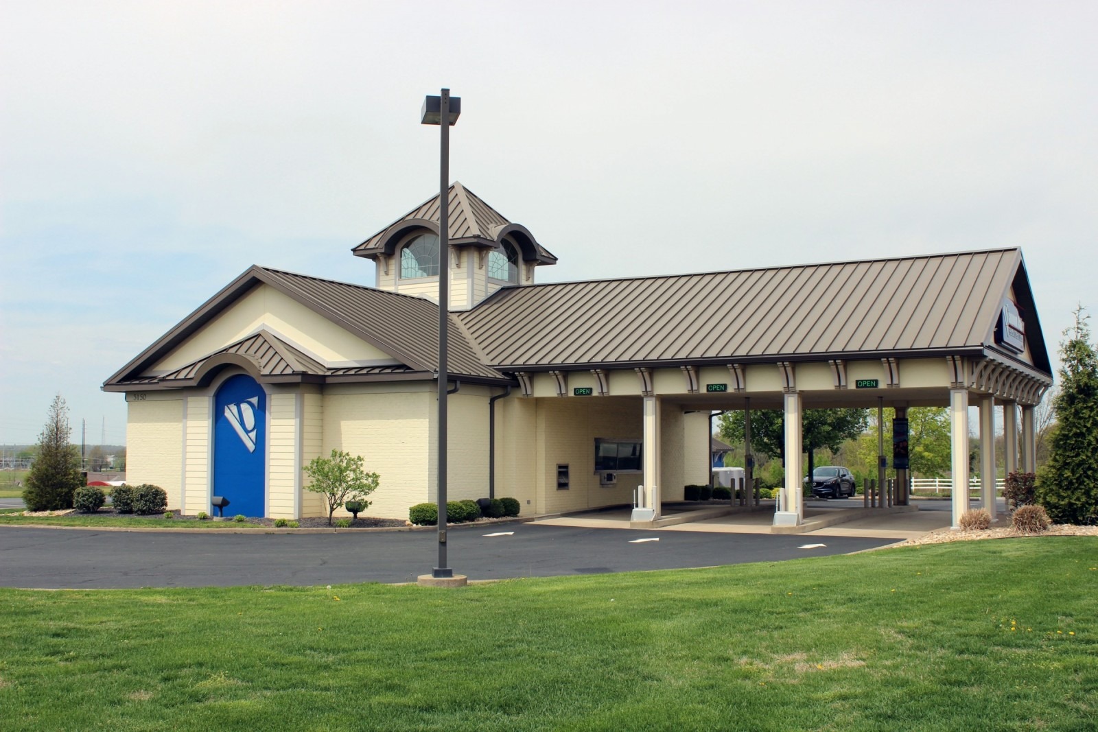 New Oak Hill Lynch Road Branch NOW OPEN!