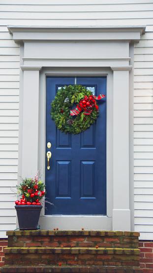 Should I Buy A House During The Holidays?