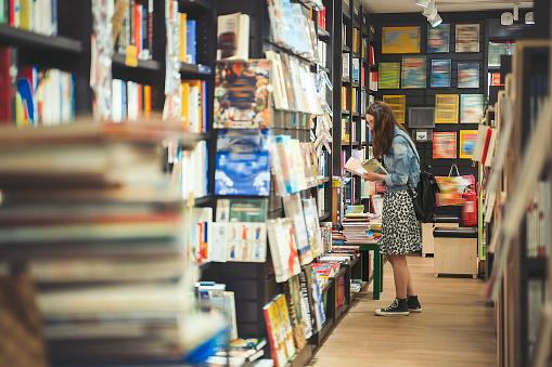 How To Save On Your First Set Of College Textbooks
